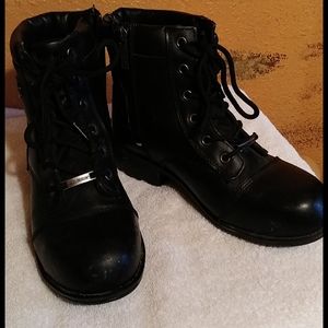 Size 9 Harley Davidson women's steel toe riding bo